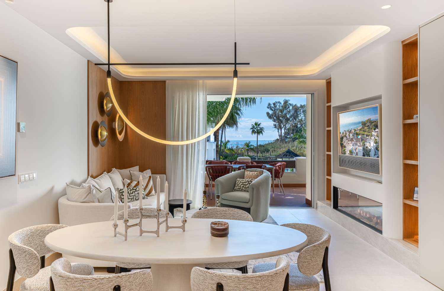 Piso de lujo en venta en Bahía del Velerín-Nueva Milla de Oro-Estepona