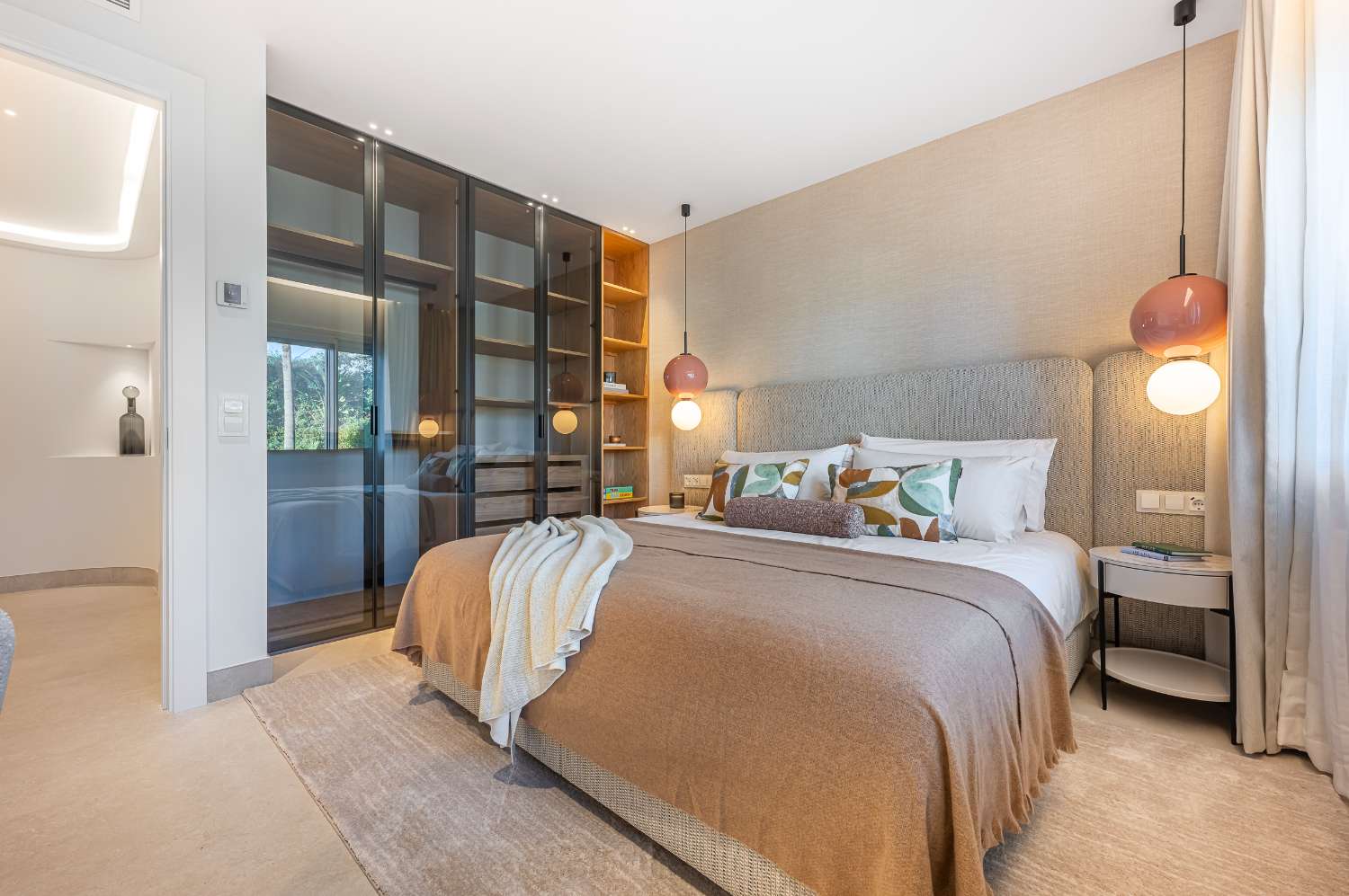 Piso de lujo en venta en Bahía del Velerín-Nueva Milla de Oro-Estepona