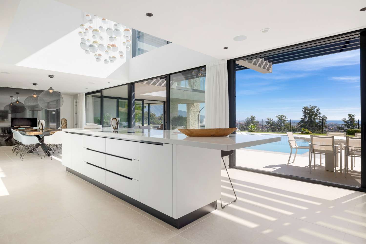 Villa Aqua – Moderne villa in La Alquería, Benahavís
