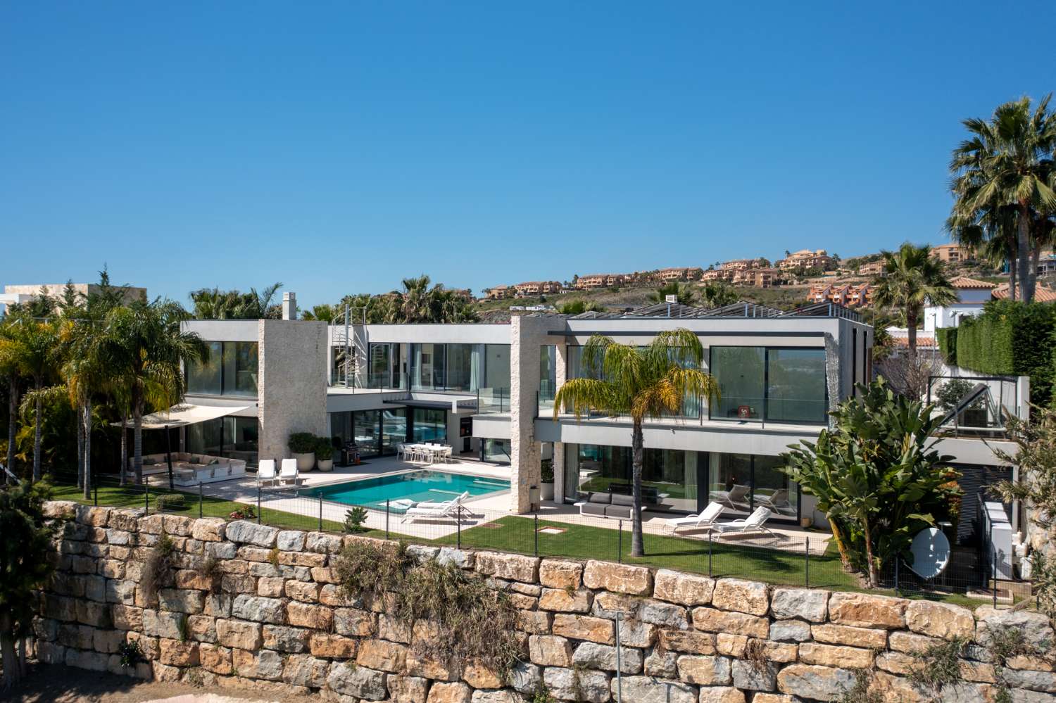 Villa Aqua – Moderne villa in La Alquería, Benahavís