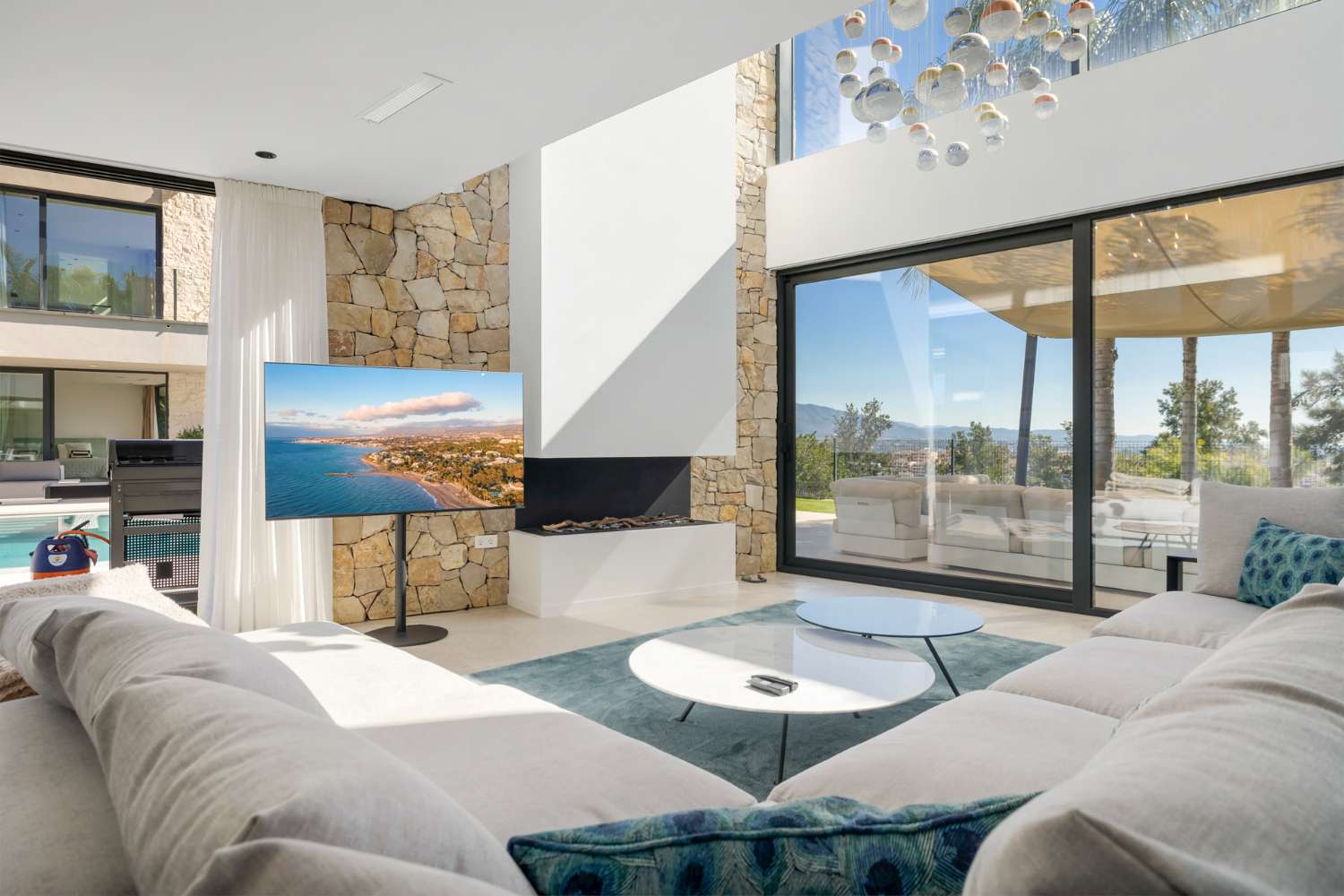Villa Aqua – Moderne villa in La Alquería, Benahavís