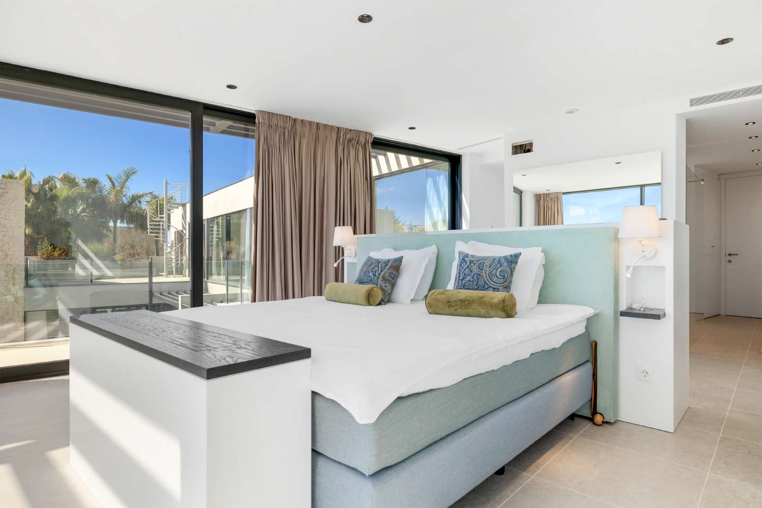 Villa Aqua – Moderne villa in La Alquería, Benahavís