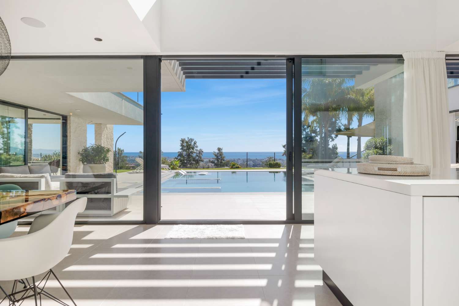 Villa Aqua – Moderne villa in La Alquería, Benahavís