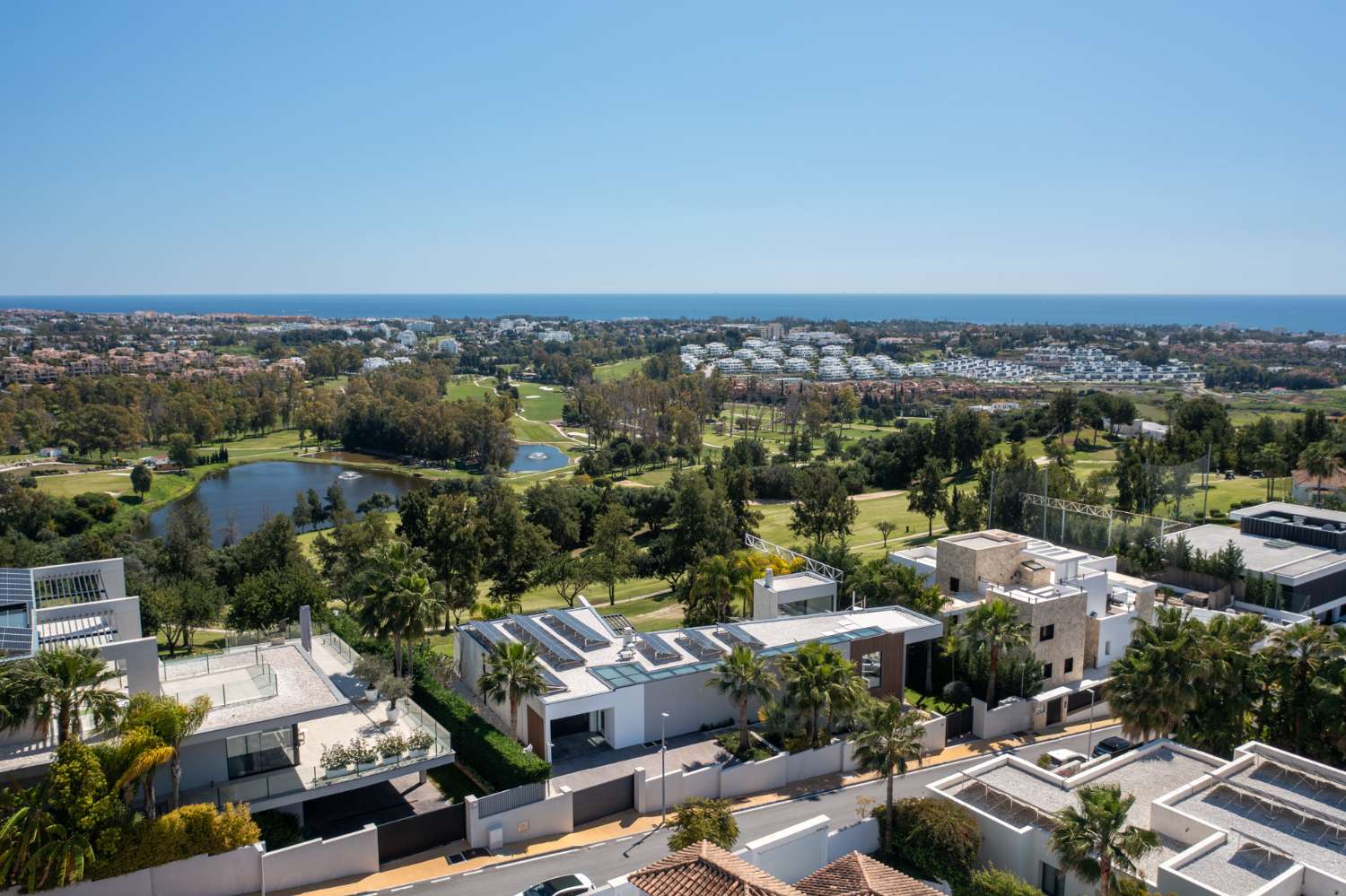 Villa Aqua – Moderne villa in La Alquería, Benahavís