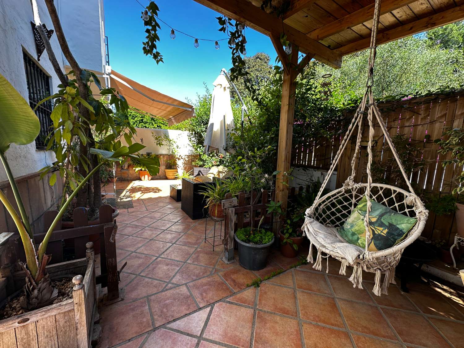 CASA ADOSADA DE 3 HABITACIONES EN NAGÜELES, MARBELLA
