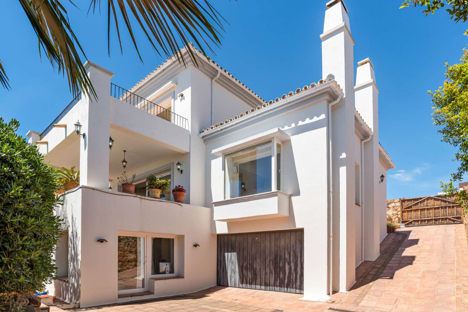 Una hermosa villa de 4 habitaciones en La Paloma, entre Sotogrande y La Duquesa.