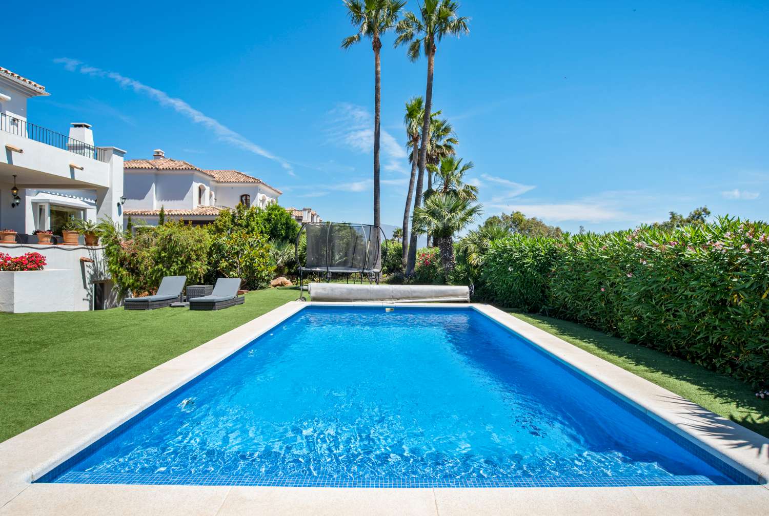 Una hermosa villa de 4 habitaciones en La Paloma, entre Sotogrande y La Duquesa.