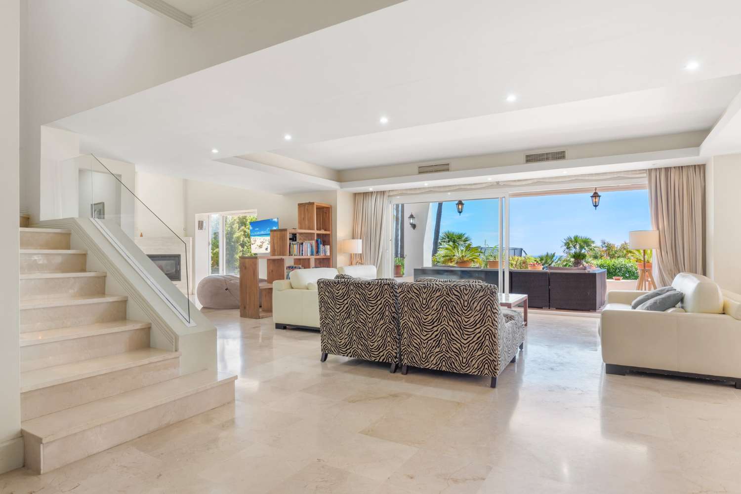 Una hermosa villa de 4 habitaciones en La Paloma, entre Sotogrande y La Duquesa.