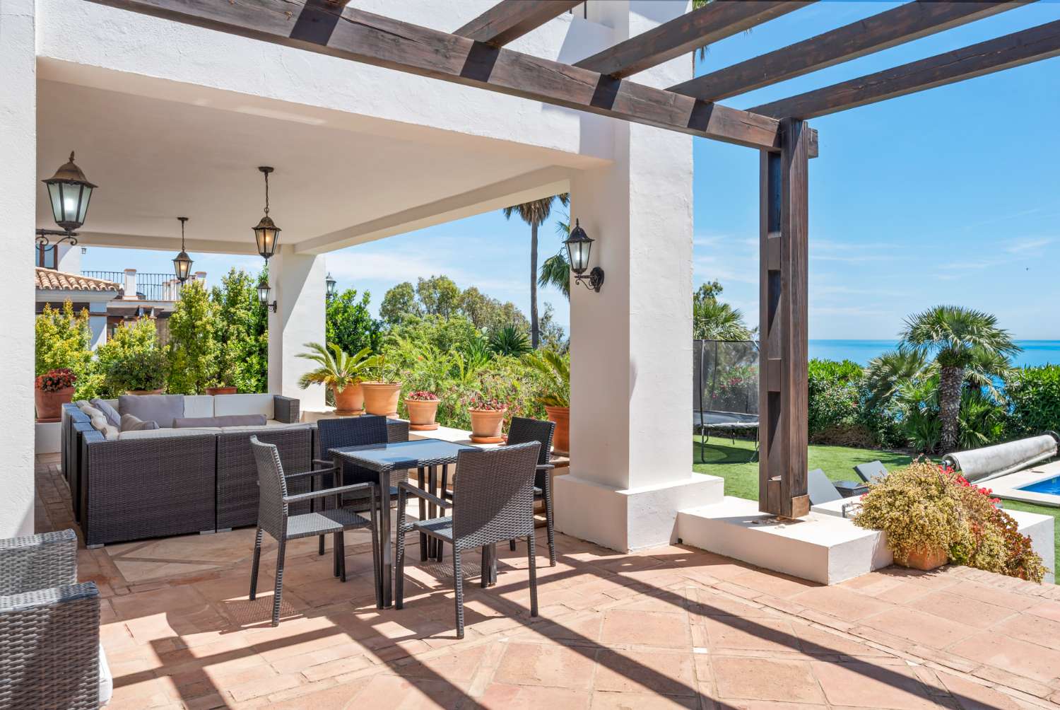 Una hermosa villa de 4 habitaciones en La Paloma, entre Sotogrande y La Duquesa.