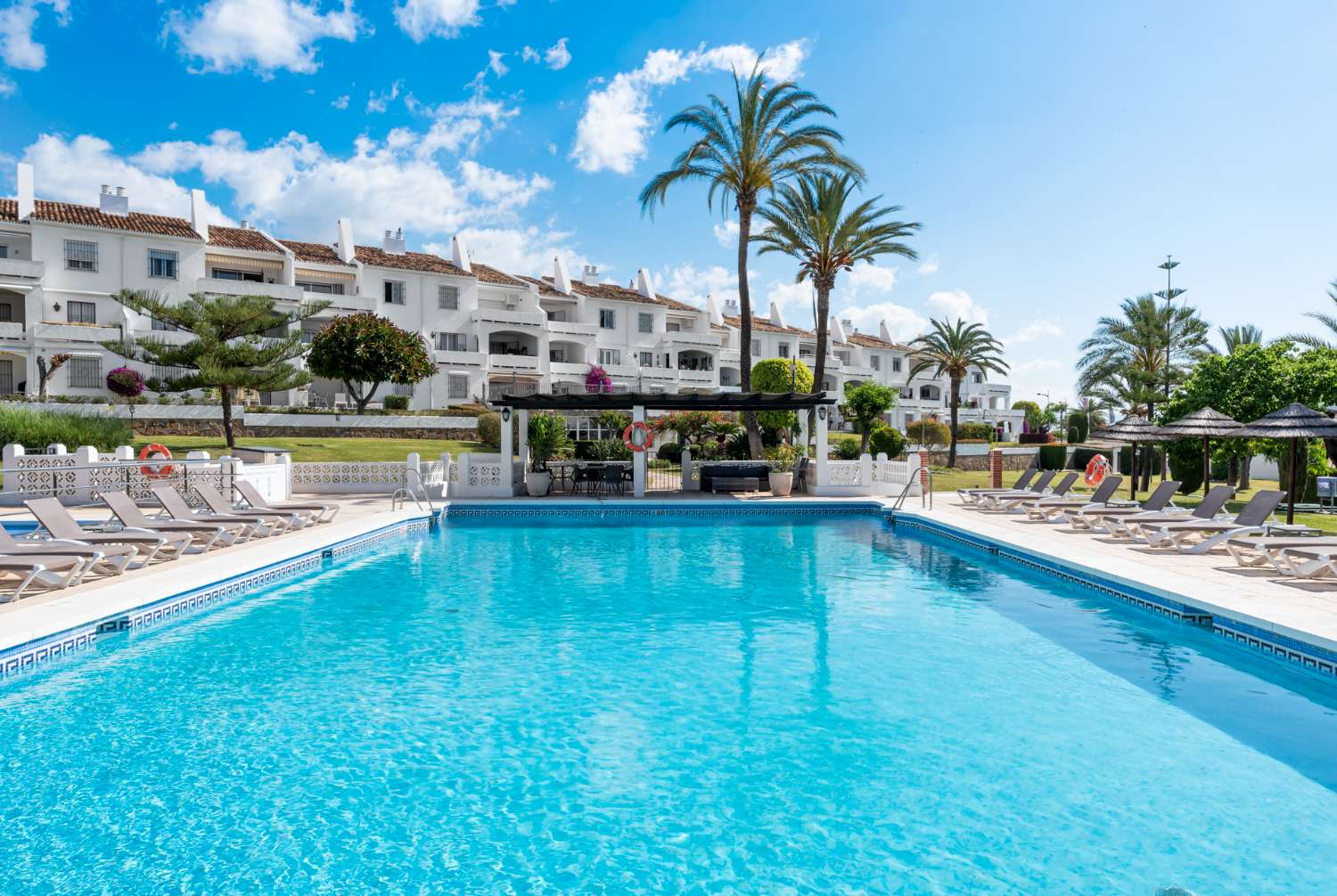 Apartamento en venta en Nueva Andalucía (Marbella)