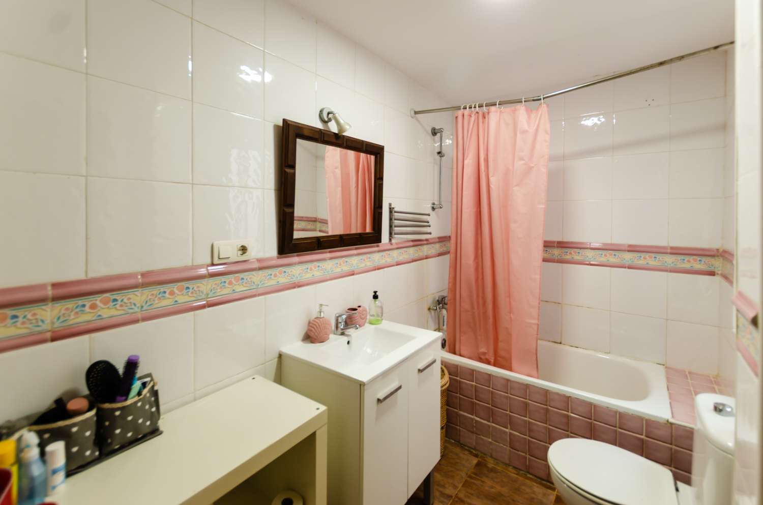 Appartement spacieux de 3 chambres à seulement 10 minutes du centre historique de Malaga