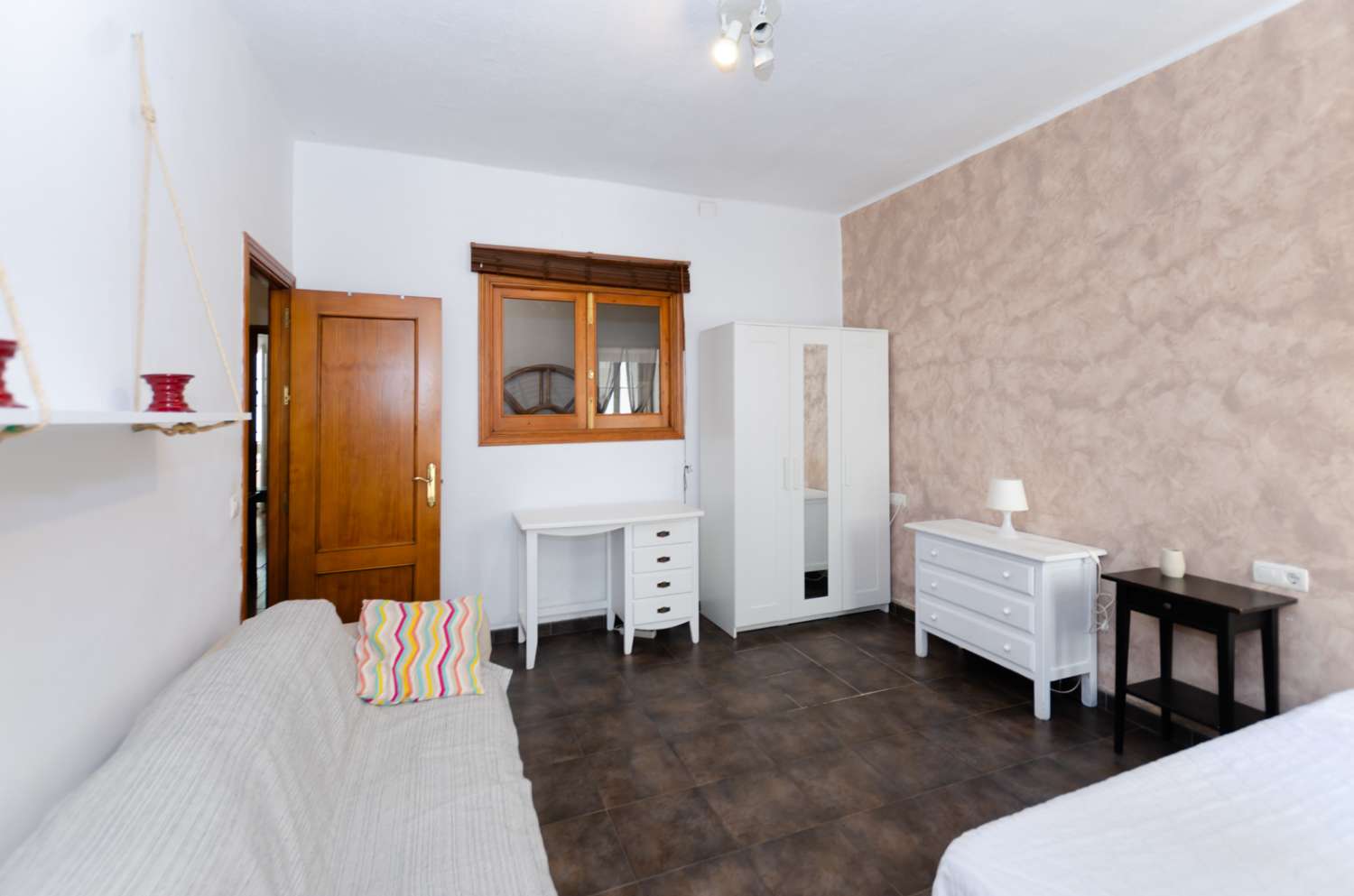 Appartement spacieux de 3 chambres à seulement 10 minutes du centre historique de Malaga