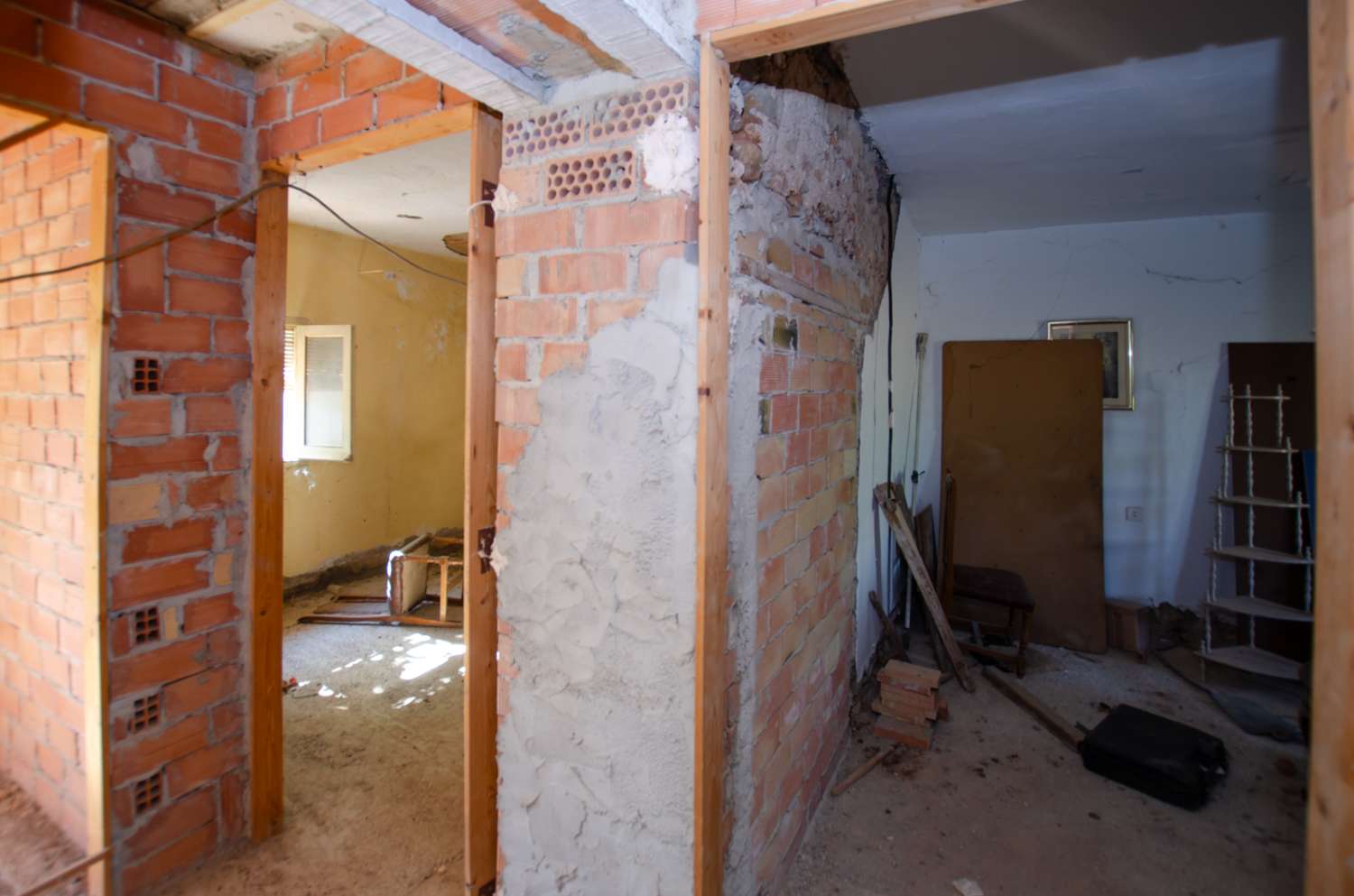 Parcela con vivienda y pozo legalizado en Álora