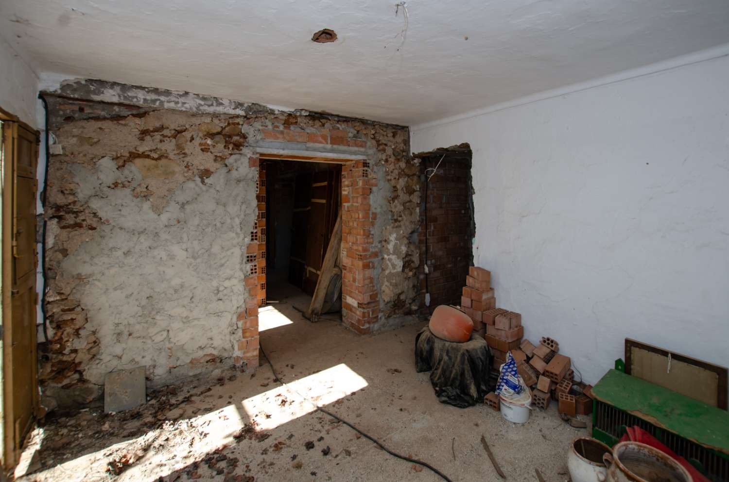 Parcela con vivienda y pozo legalizado en Álora