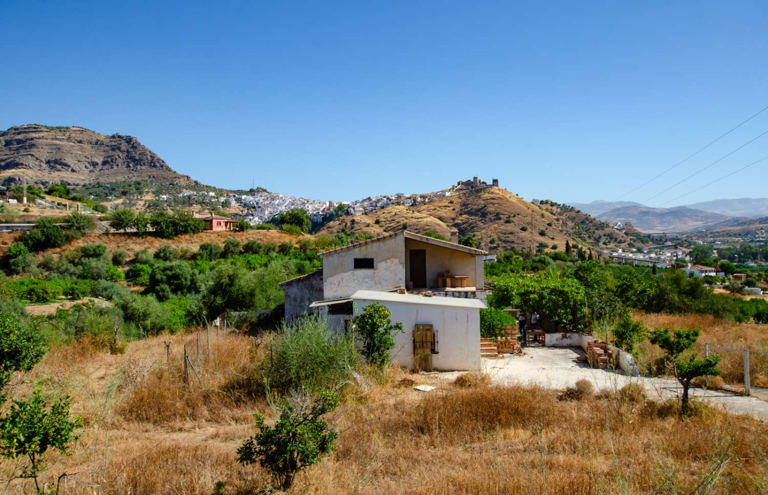 Parcela con vivienda y pozo legalizado en Álora
