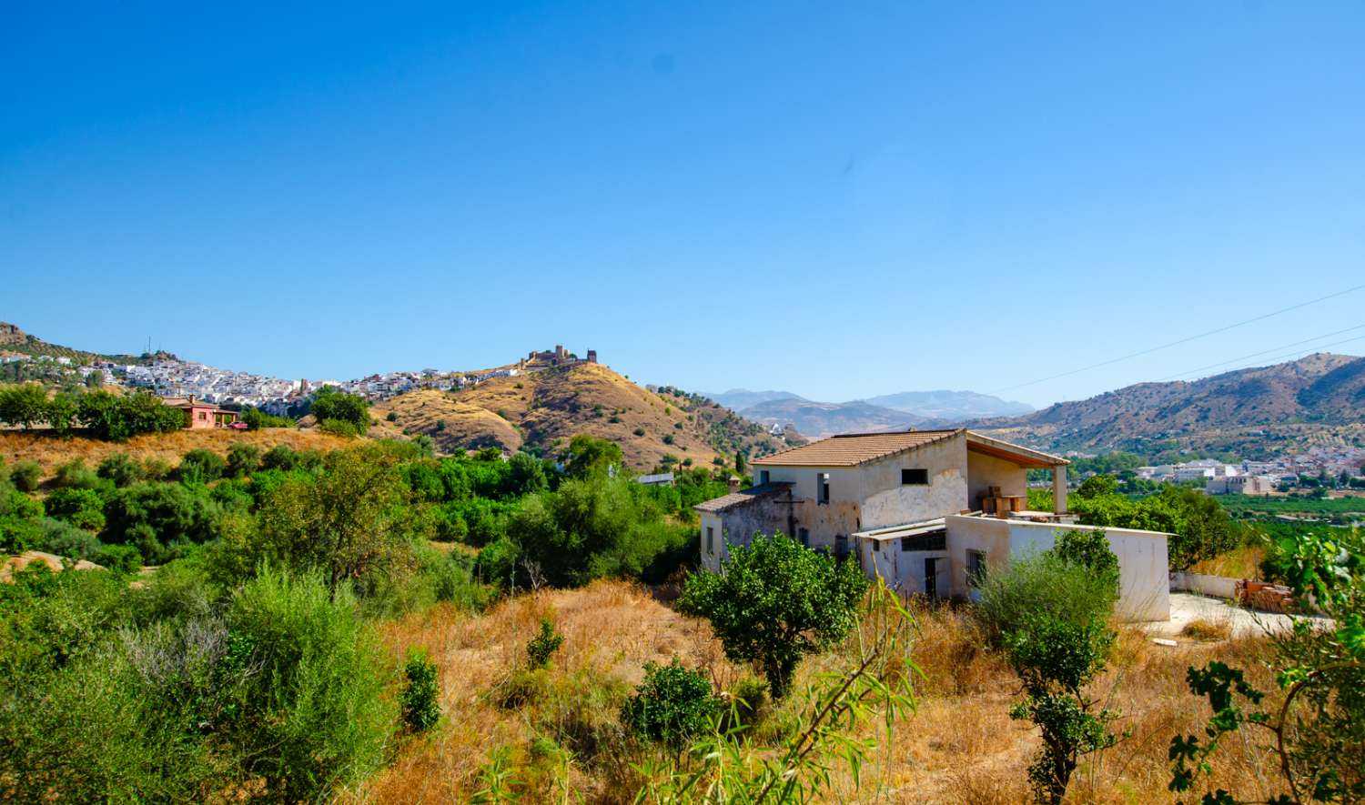 Parcela con vivienda y pozo legalizado en Álora