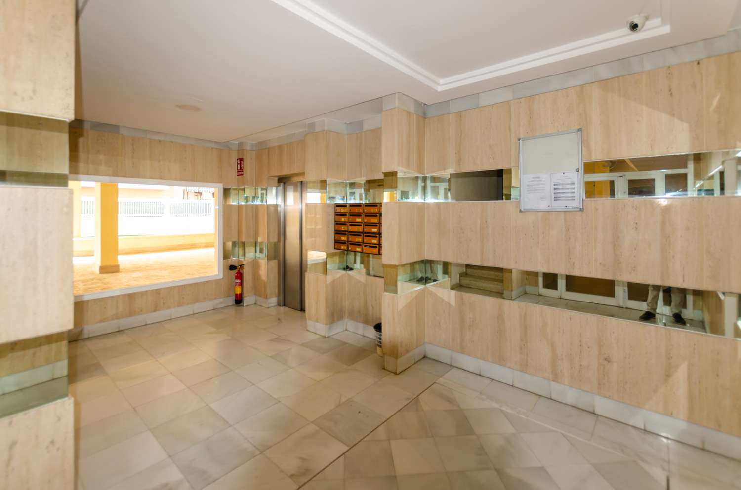 ÁTICO DE 4 DORMITORIOS CON TERRAZA Y SOLÁRIUM PRIVATIVO DE CASI 100 m² EN CORTIJO ALTO