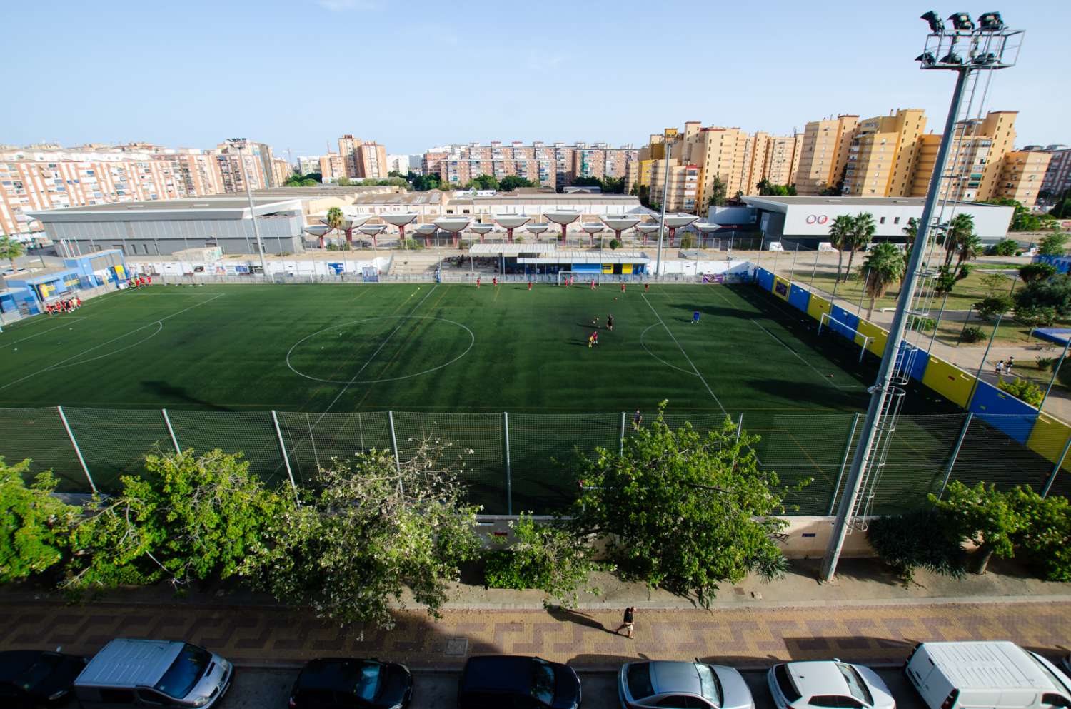 ÁTICO DE 4 DORMITORIOS CON TERRAZA Y SOLÁRIUM PRIVATIVO DE CASI 100 m² EN CORTIJO ALTO